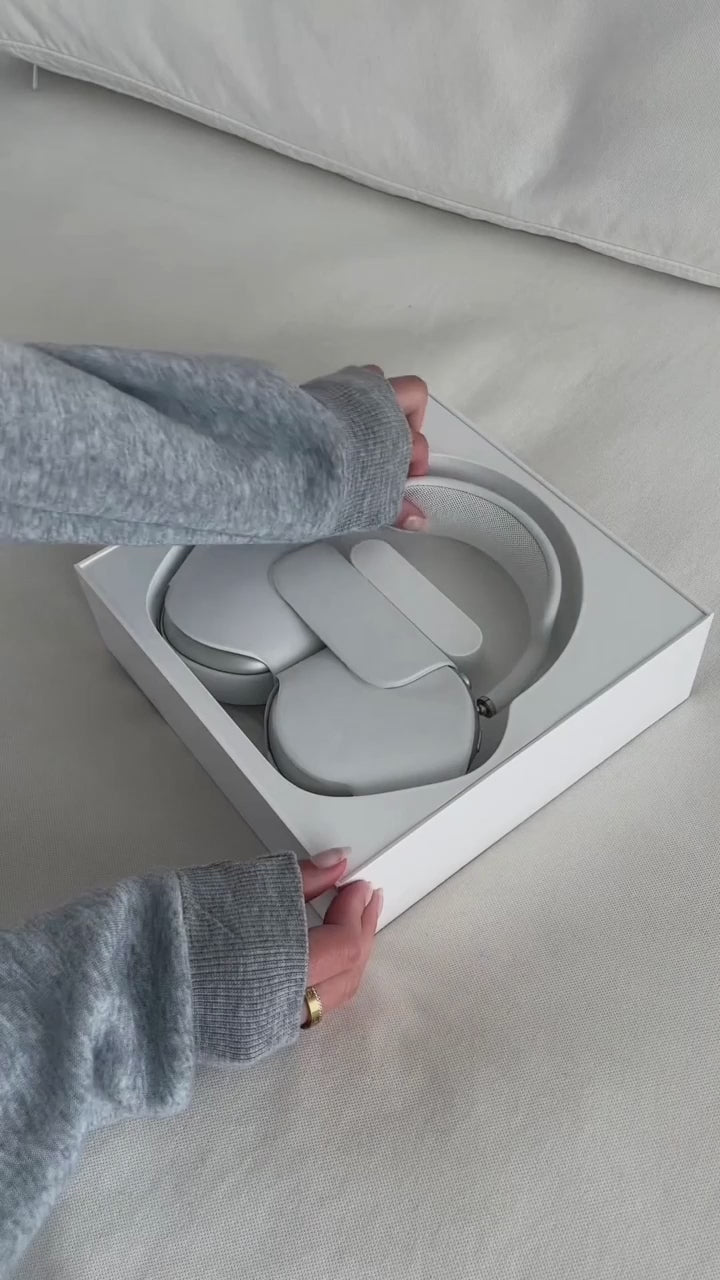 Combo AirPods P9 – Lleva 2 por el precio de 1 🔥 (Negro + Blanco)